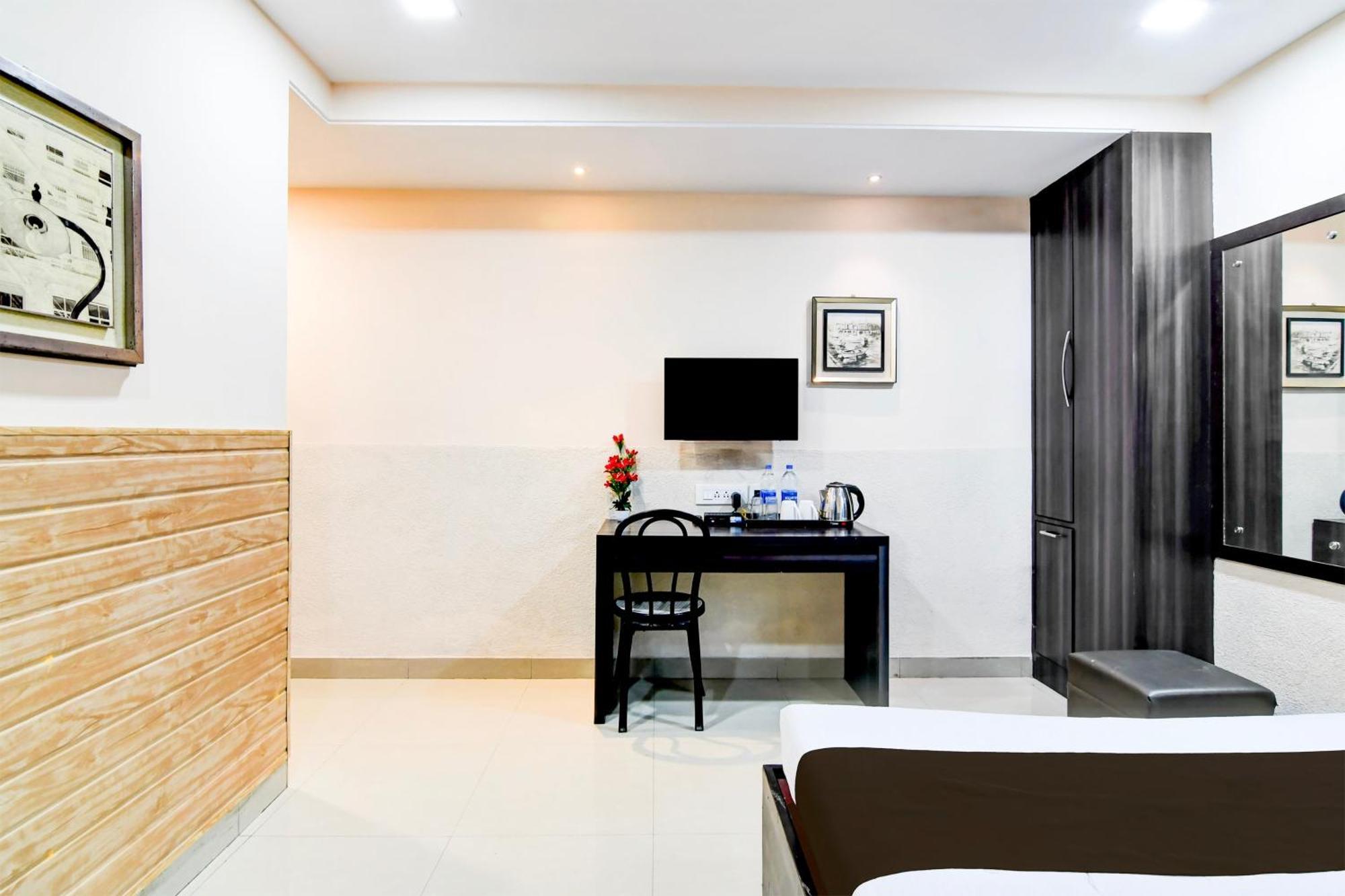 Super Collection O Behala Hotel Bhasa Exterior foto